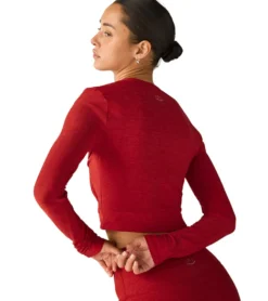 Beyond Yoga Featherweight Center Stage Cropped Long Sleeve