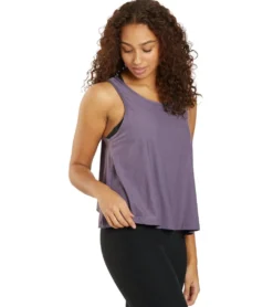 Beyond Yoga Featherweight Flutter Tank
