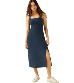 Beyond Yoga Featherweight Getaway Dress
