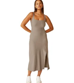 Beyond Yoga Featherweight Getaway Dress