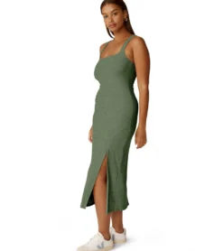 Beyond Yoga Featherweight Getaway Dress