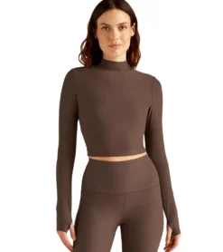 Beyond Yoga Featherweight Moving On Cropped Pullover