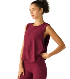 Beyond Yoga Featherweight Side Note Twist Tank