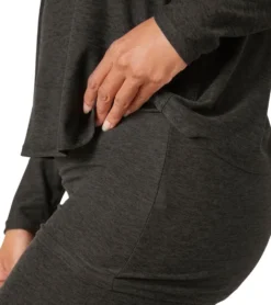 Beyond Yoga Featherweight Under Wraps Nursing Overlap Long Sleeve Tee