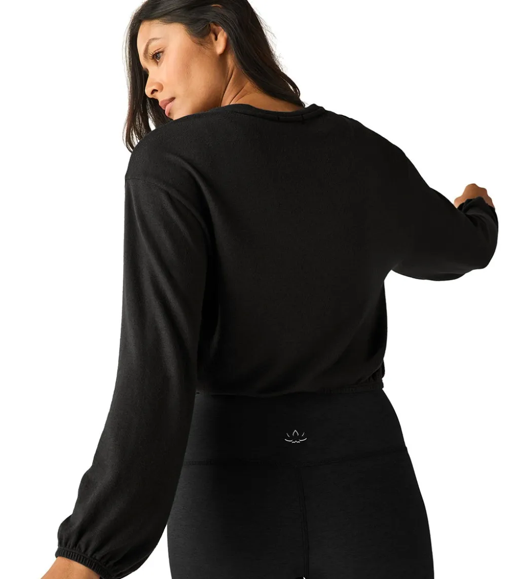 Beyond Yoga Soft Spoken Cropped Pullover