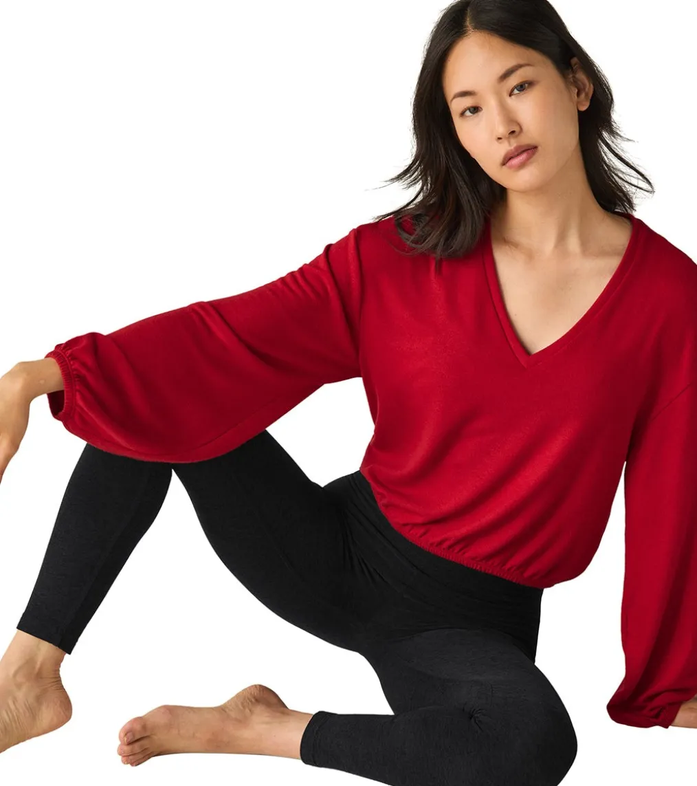 Beyond Yoga Soft Spoken Cropped Pullover