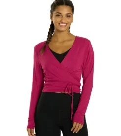 Everyday Yoga Studio to Street Layering Crop Wrap