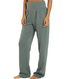 Marika Arlo Pant