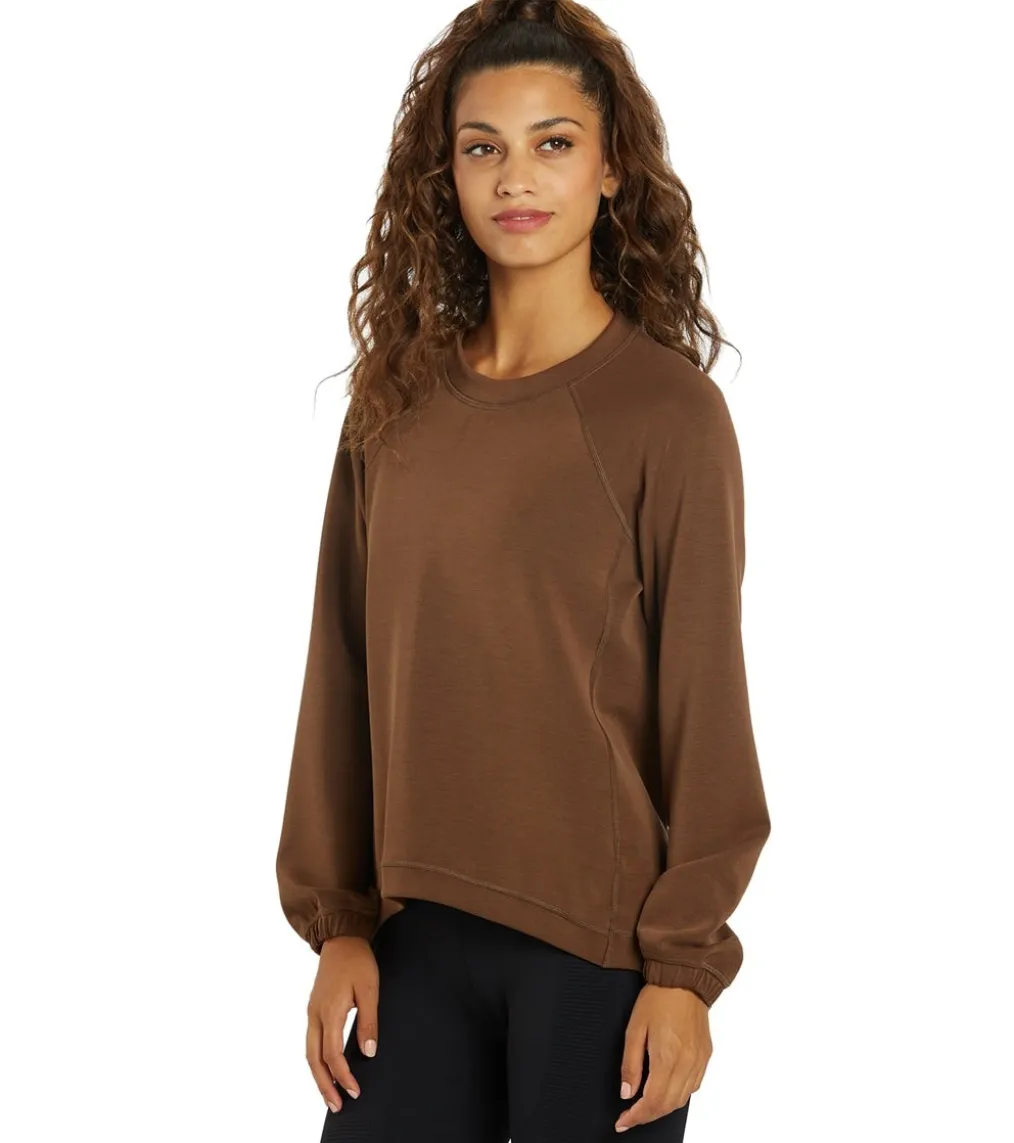 NUX Sleek Sweat Pullover