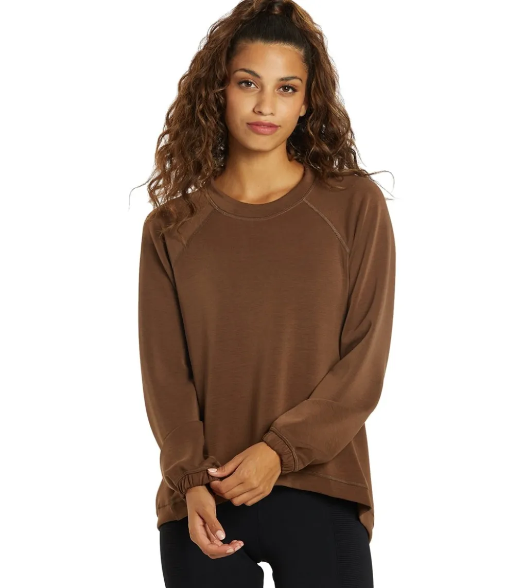 NUX Sleek Sweat Pullover