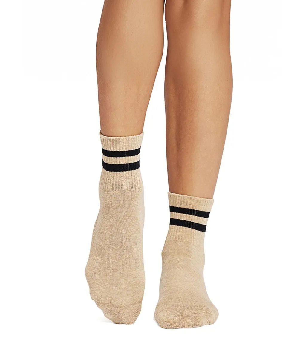 Tavi Aria Yoga Grip Socks