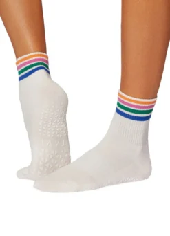 Tavi Aria Yoga Grip Socks