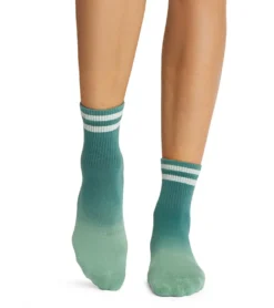 Tavi Aria Yoga Grip Socks