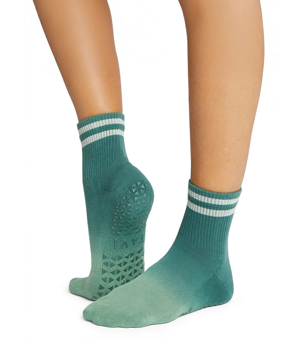 Tavi Aria Yoga Grip Socks