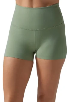 Tavi Hot Short