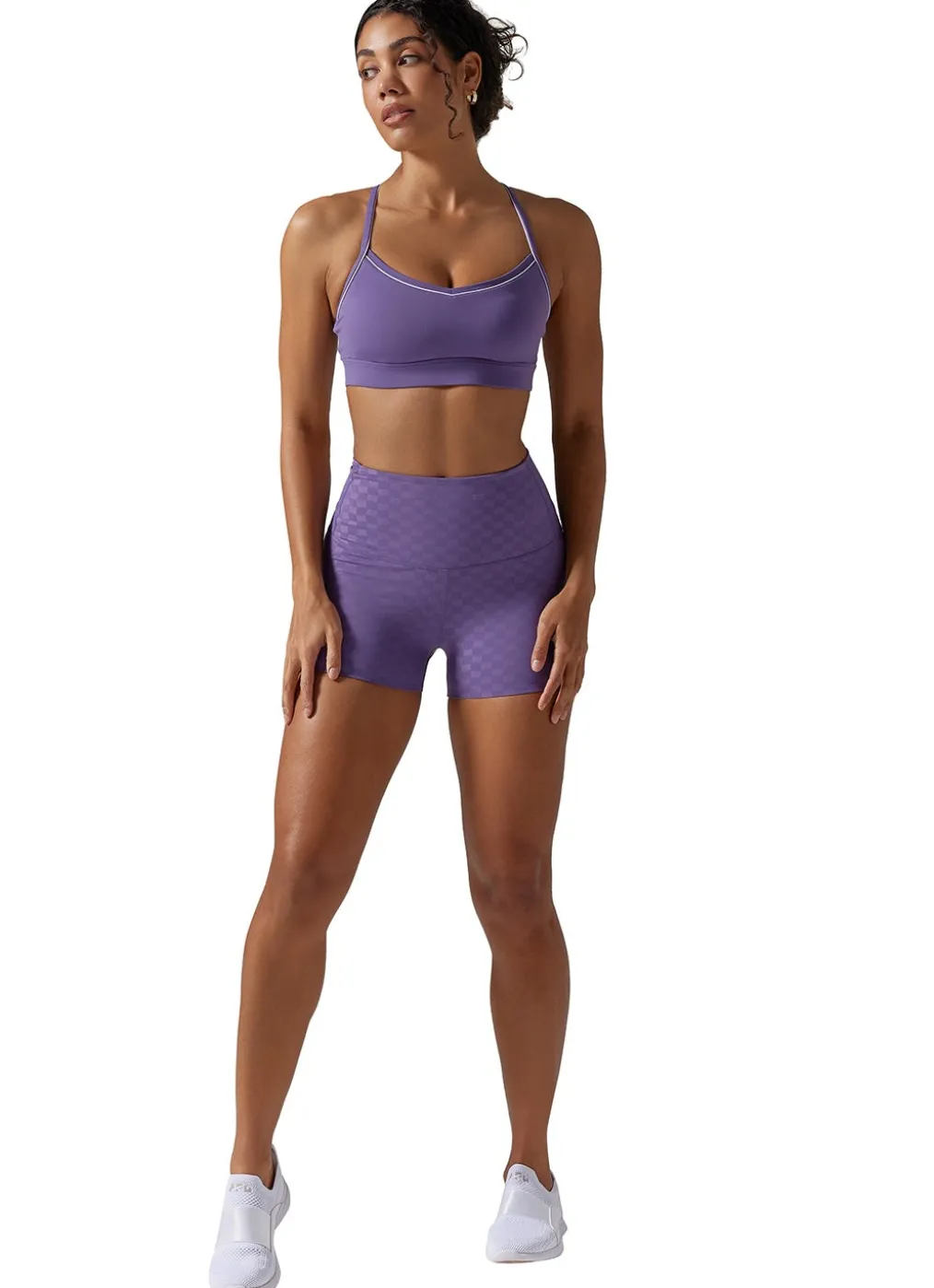Tavi Hot Short