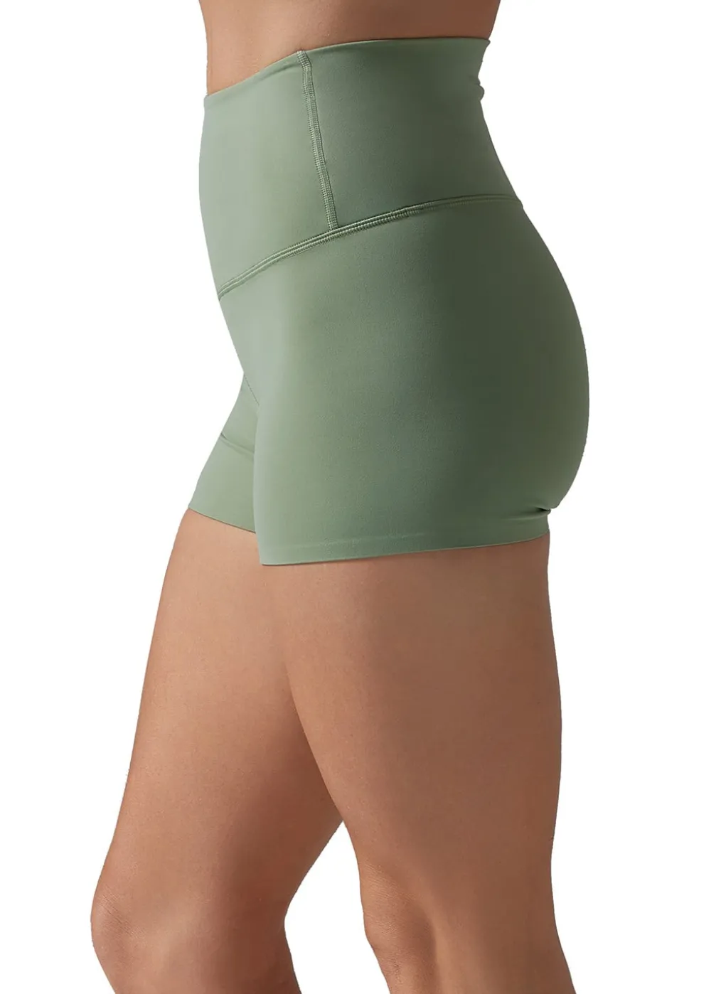 Tavi Hot Short