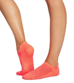 Tavi Savvy Tec Grip Socks
