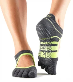 Toesox Bellarina Full-Toe Yoga Grip Socks