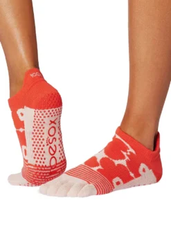 Toesox Low Rise Full-Toe Yoga Grip Socks