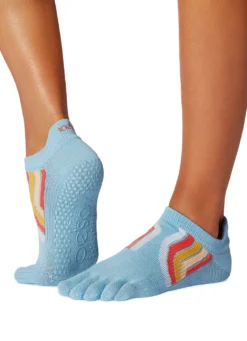 Toesox Low Rise Full-Toe Yoga Grip Socks