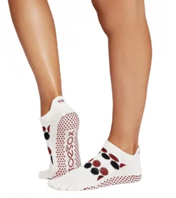 Toesox Low Rise Full-Toe Yoga Grip Socks