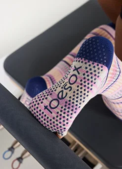 Toesox Scrunch Half Toe Grip Socks